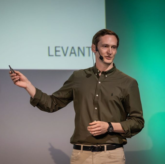 Leon Mehlau