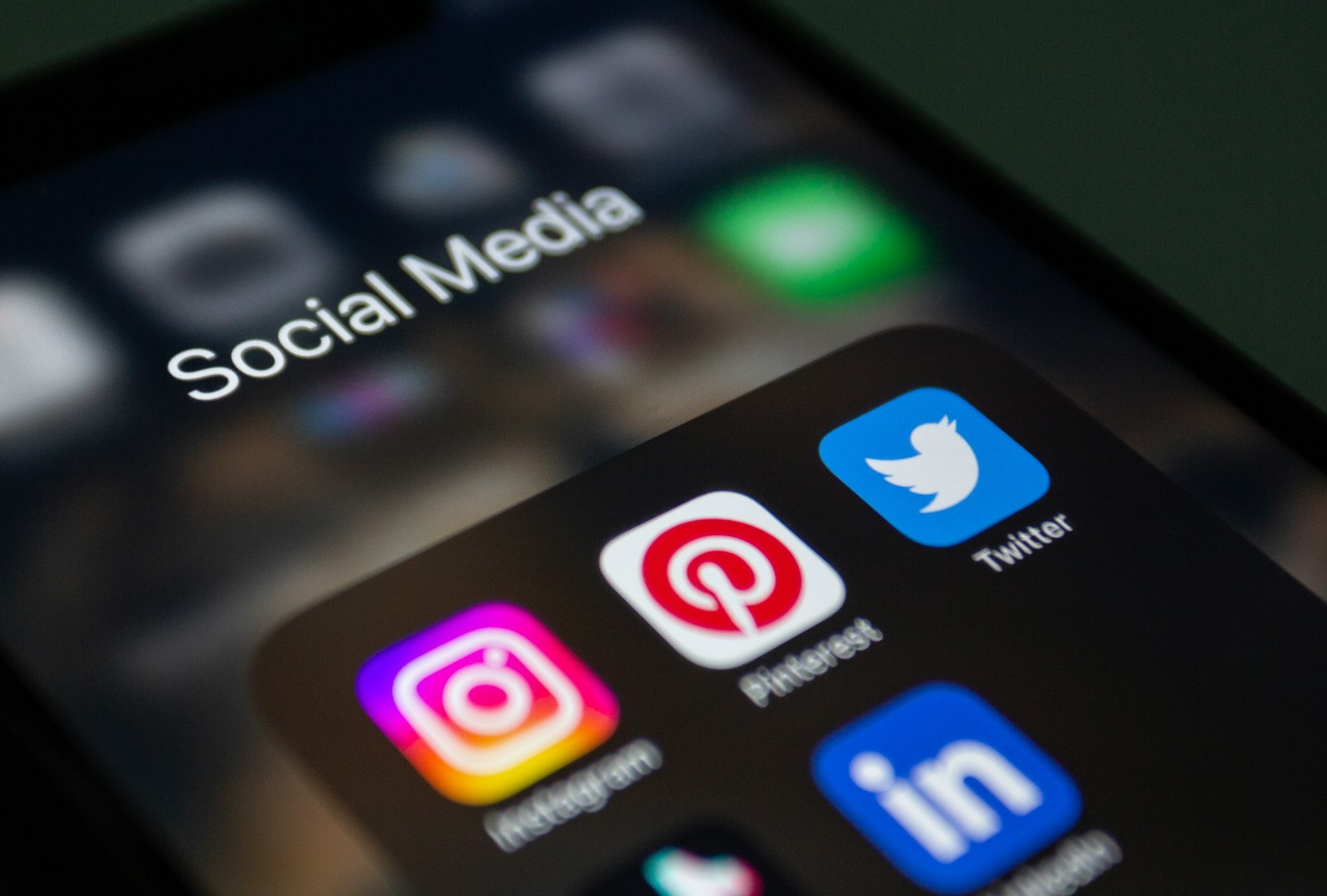 Einfache eMail-to-Post-Automatisierung für Social Media